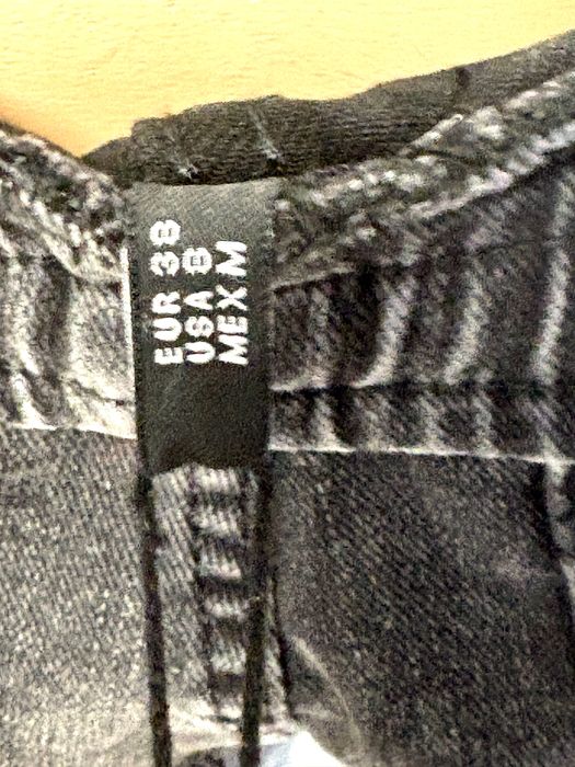 Jeansy joggery czarne  z dziurami M/L