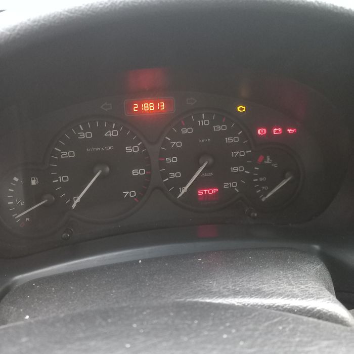 Пежо партнер 2007р Peugeot partner