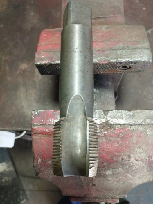 Метчик трубный 1" 1/4 дюйм с четвертью