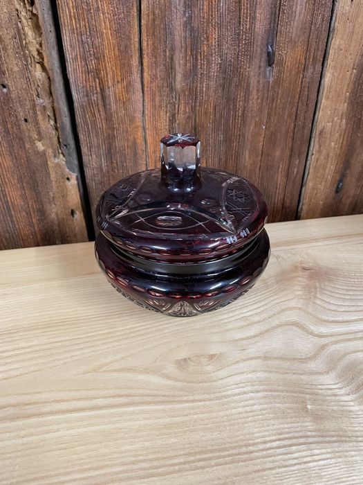 Cukiernica kryształowa rubinowa szlif PRL K400