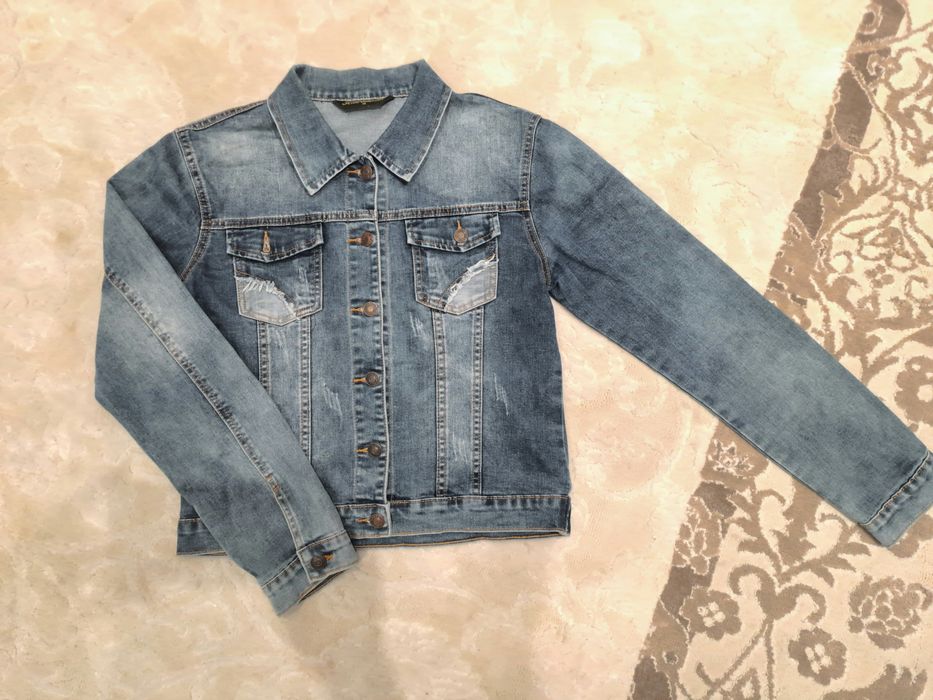 Джинсова куртка , М