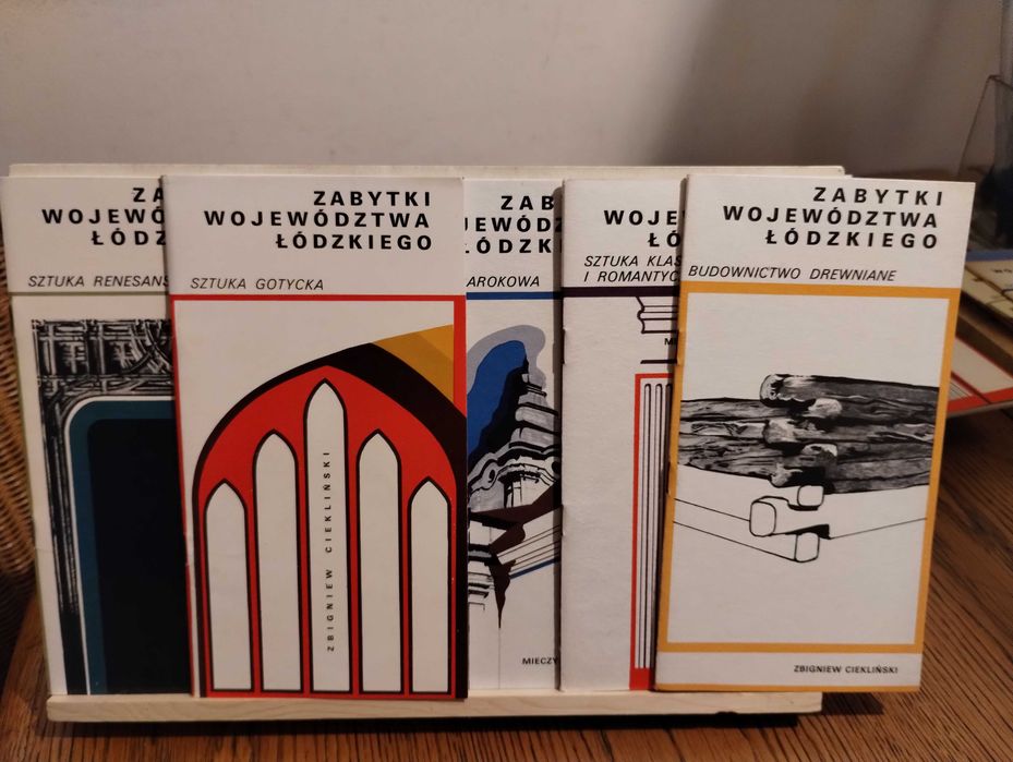 Zabytki Województwa Łódzkiego 1973 rok 5 sztuk w etui