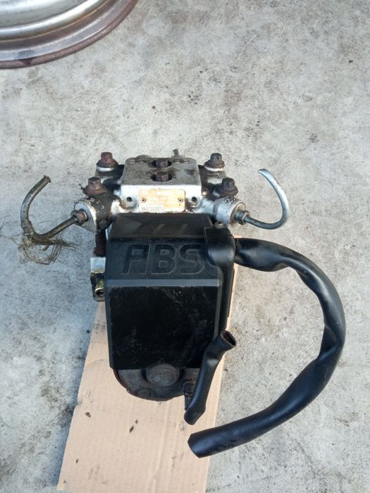 Блок АБС Mercedes Vario 0265201078 512 612 614 812 814 насос помпа ABS