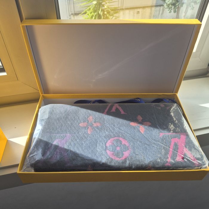 Cachecol Louis Vuitton