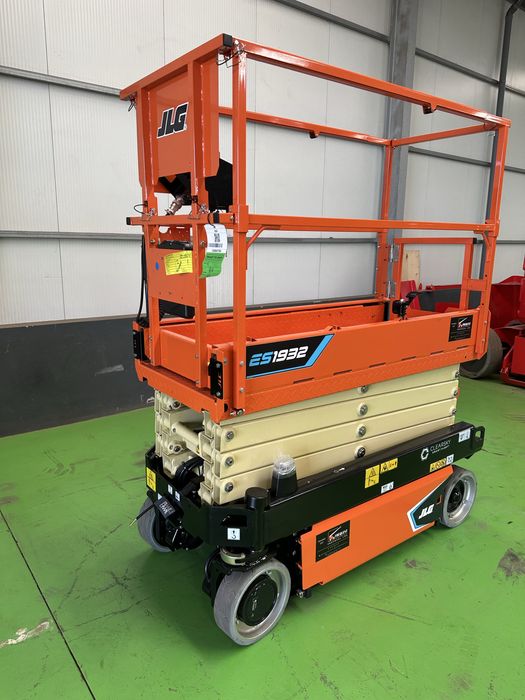 Plataforma Elevatoria Tesoura eletrica JLG 8 metros Nova