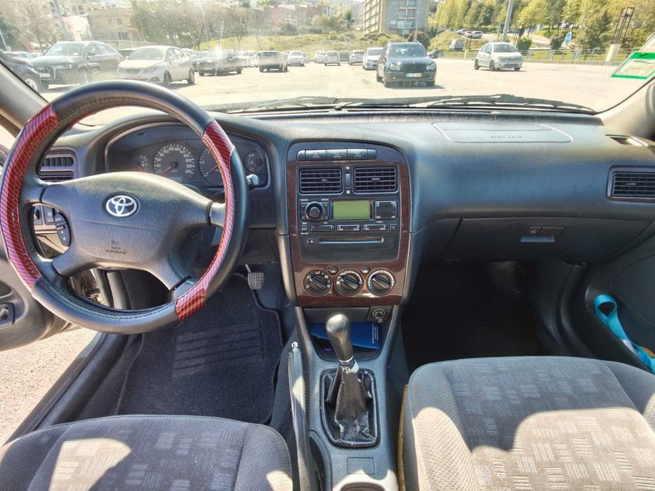 Toyota Avensis 2001