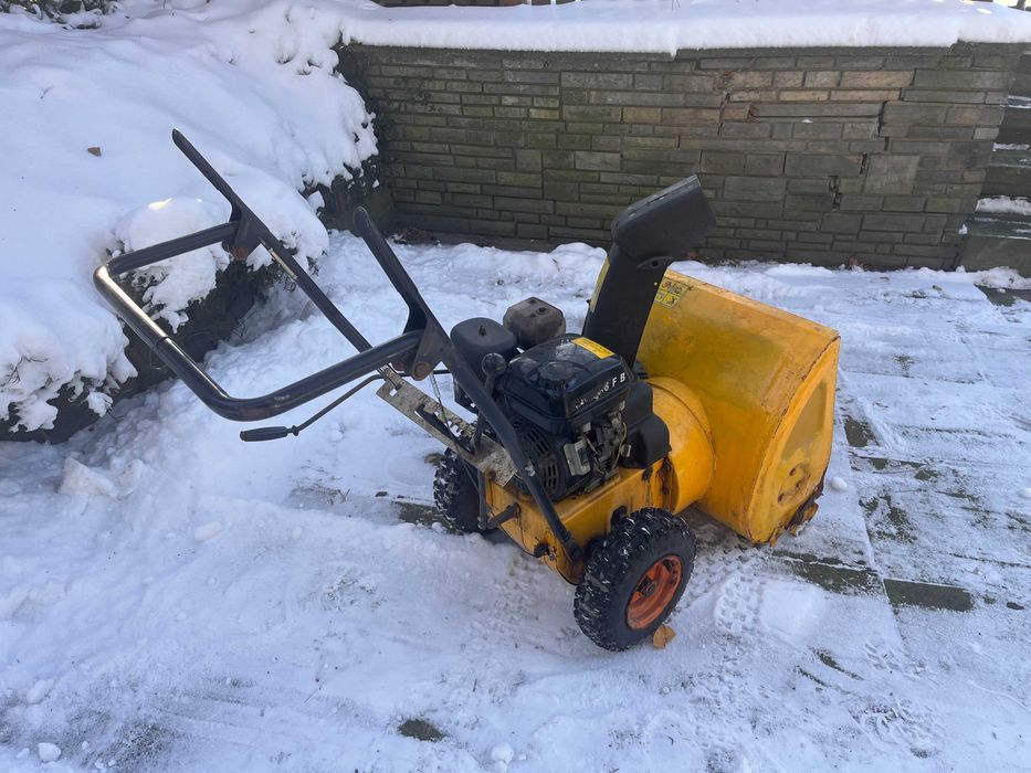 Odśnieżarka spalinowa