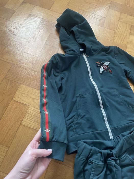 Спортивний костюм для дівчинки