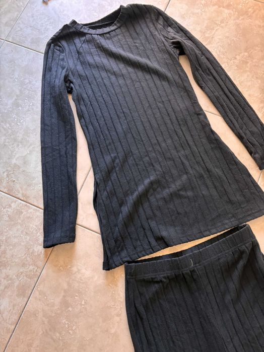 Conjunto de roupa confortável nova