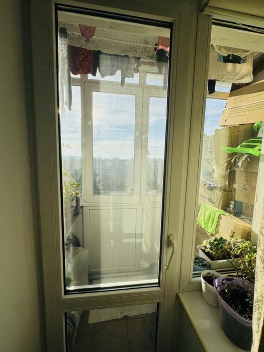 Продам трьох кімнатну з ремонтом у м.Новий Розділ.