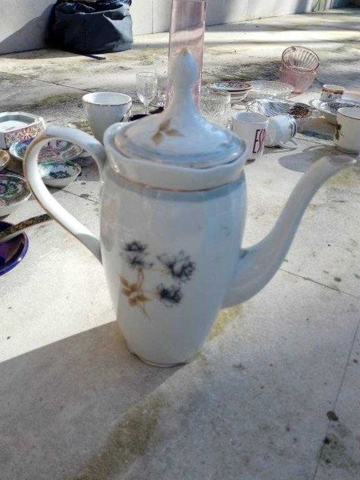 Loiças e biblôs peças antigas e únicas