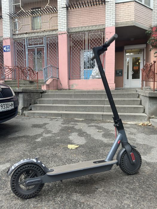 Продам Xiaomi M365 Pro