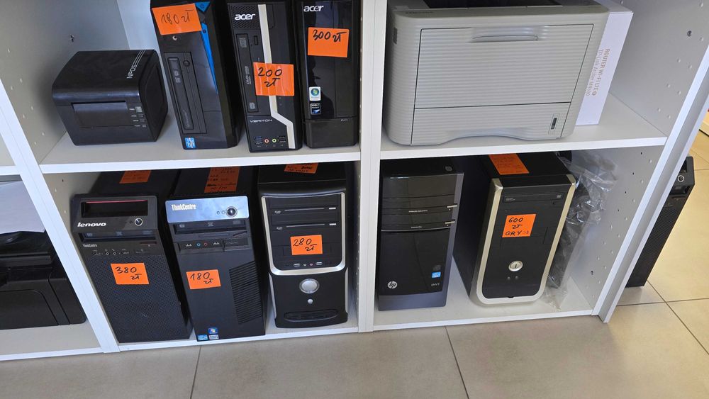 Komputer PC, monitor, różne do wyboru - dysk SSD i Windows 10