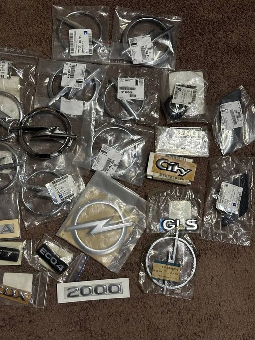 Значки значок емблеми емблема нові Опель Пежо Сітроен нові оригінал