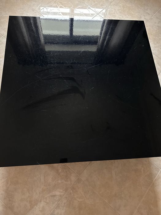 Mesa centro Ikea preto brilhante