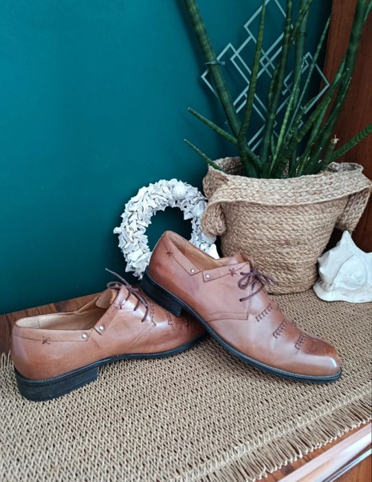 Buty męskie eleganckie ze skóry naturalnej 44