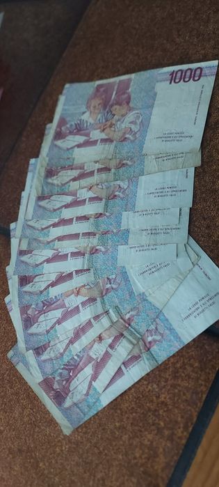 12 x Banknoty 1000 Lirów Włoskich z 1990 roku