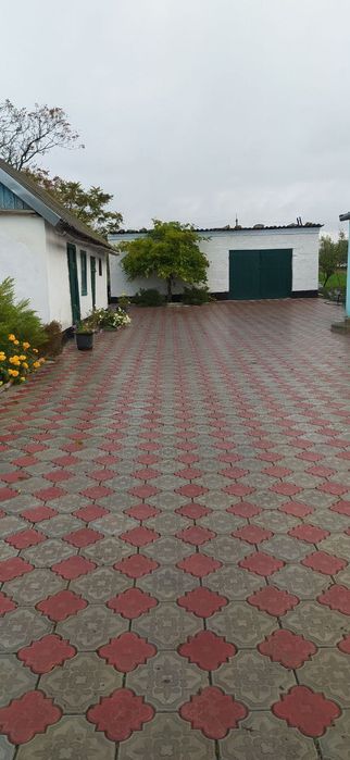 продається будинок