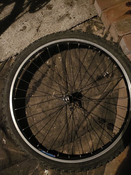 Koło rowerowe przednie z oponą 26