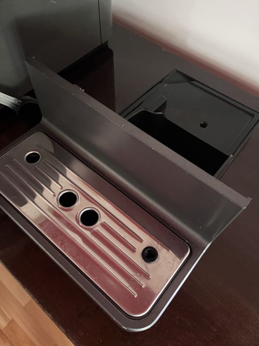 Miele CM6560 Milkperfection Szary ekspres do kawy