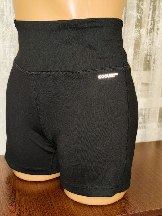 Спортивные шорты М
