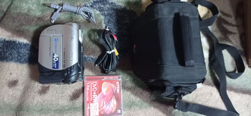 Видеокамера Sony продам или обменяю