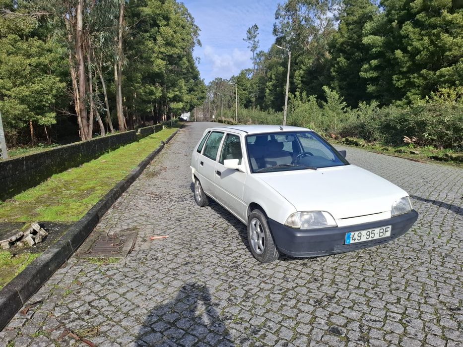 Citroën AX 1.5D – Económico e Fiável
Citroën AX 1.5 Diesel, 5 lugares