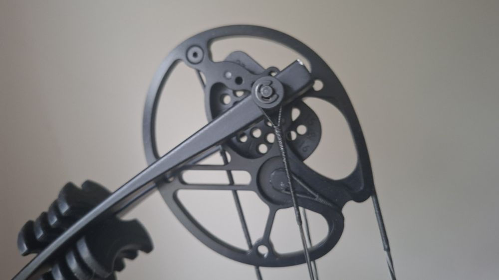 Łuk bloczkowy Poe Lang Anvil