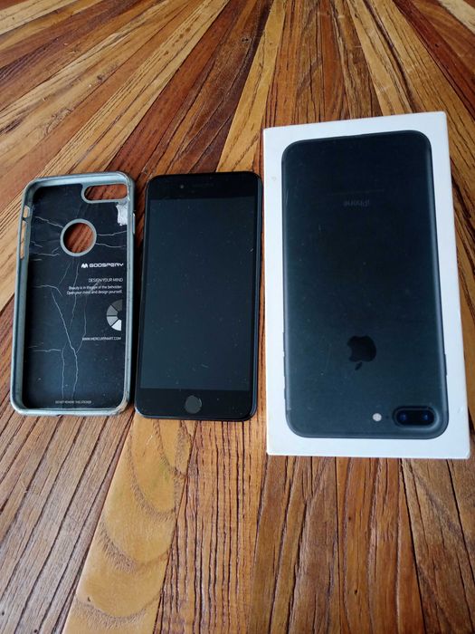 Telefon smartfon iPhone 7 Plus Black 32 GB  uszkodzony na części