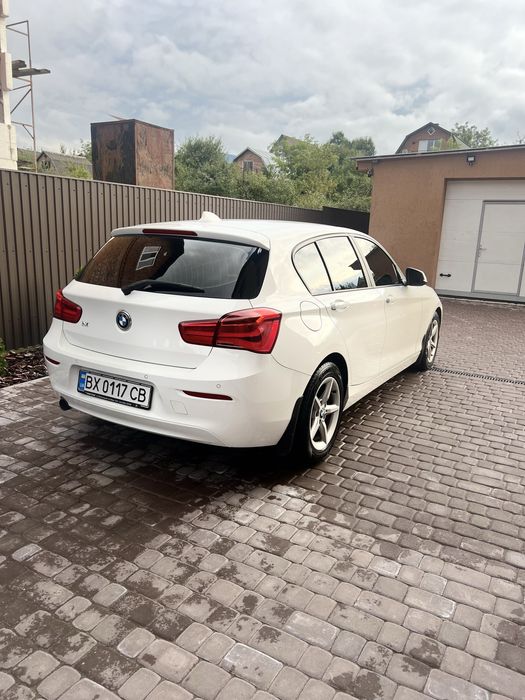 Bmw 118i 2017 року