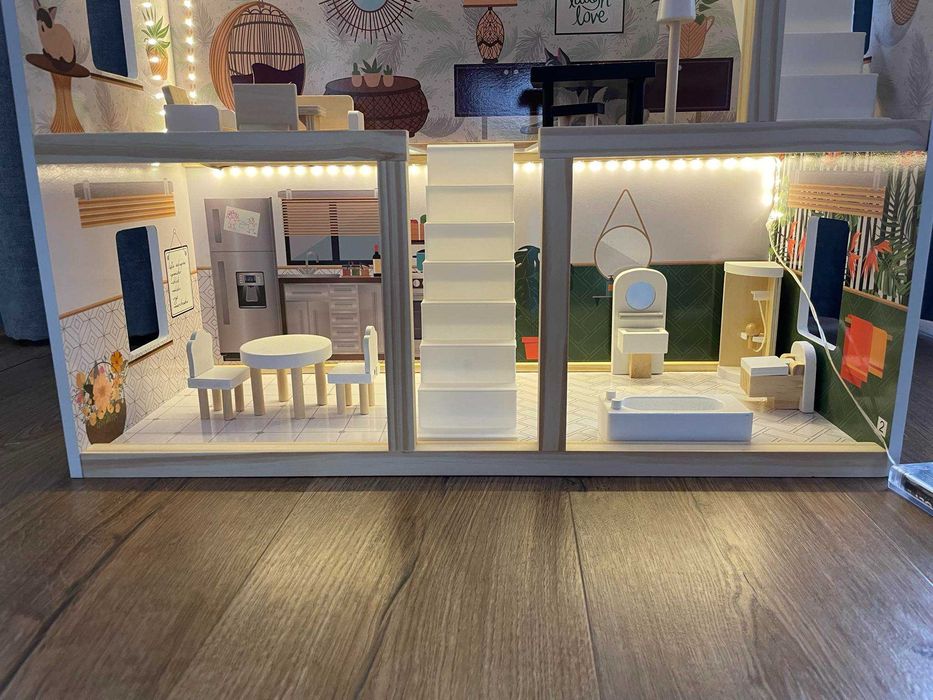 NOWY Domek dla lalek drewniany + mebelki 78cm oświetlenie LED