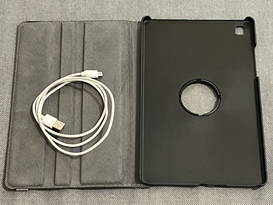 Samsung Galaxy Tab A7 (10.4”, Wi-Fi) + Capa