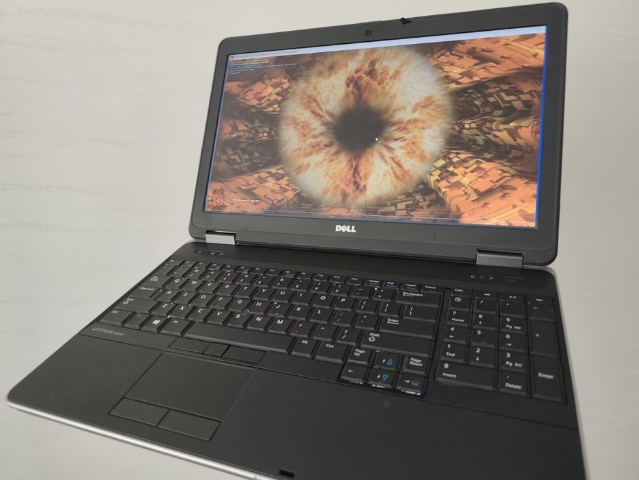 Latitude E6540 - 15.6" IPS FullHD | Core i7 | AMD Radeon 2 gb | 12 gb | SSD 180gb