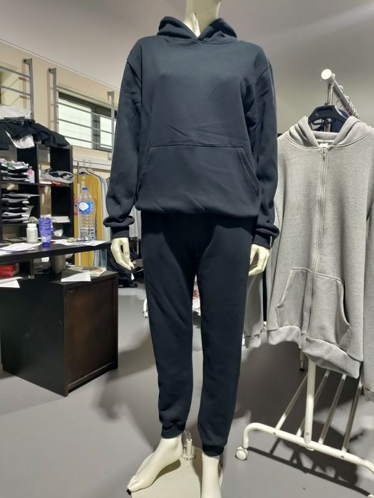 Fato treino 12 Euros.        Só para REVENDA