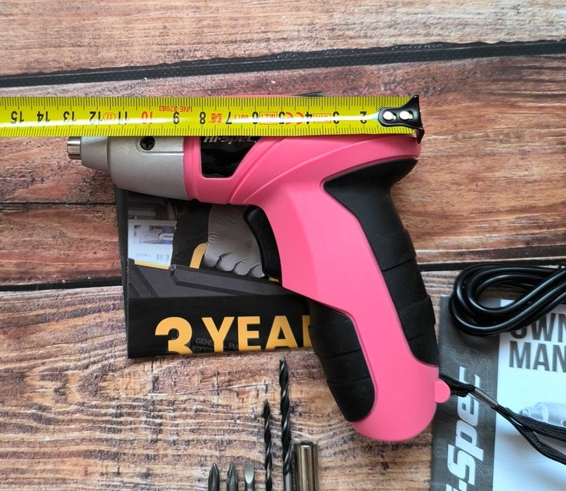 Wkrętarka akumulatorowa w kolorze różowym