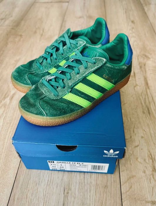 Buty Adidas Gazelle roz.33
