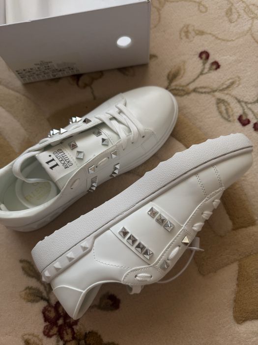 Кросівки Valentino