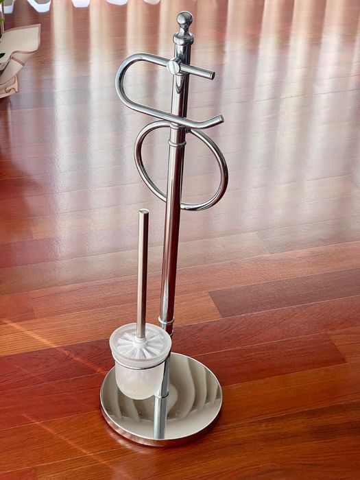 Toalheiro porta-rolos com piaçaba inox