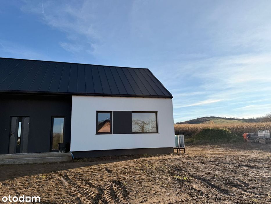 Nowoczesny dom 105 m² z tarasem i klasą energetyczną A