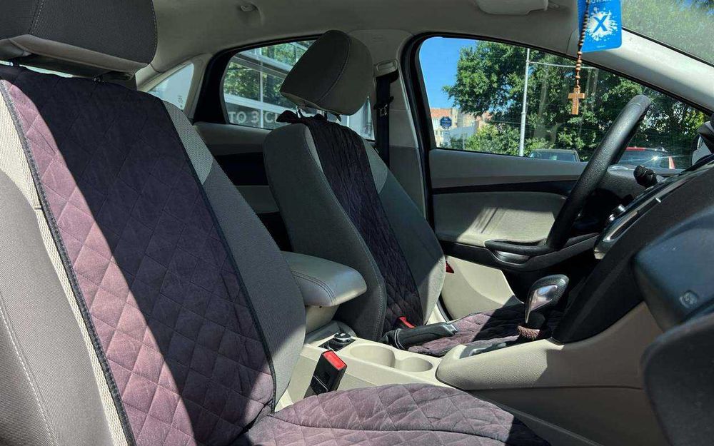 Ford Focus 2012 року