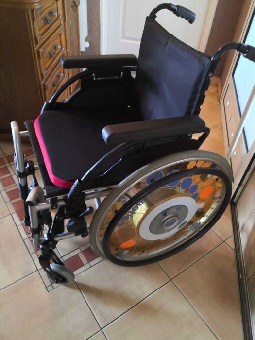Wózek Inwalidzki ze wspomaganiem