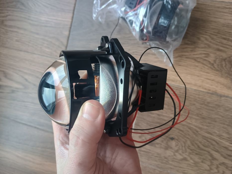 BI-LED лінзи 120W надяскраве світло! Ціна обидві.