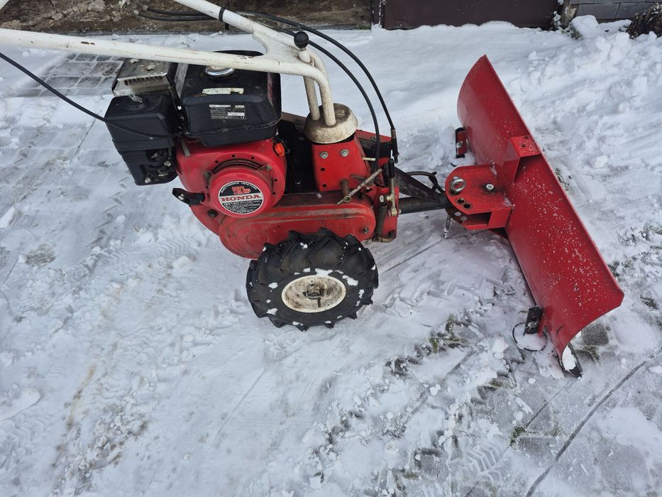 Sprzedam traktorek jedno osiowy