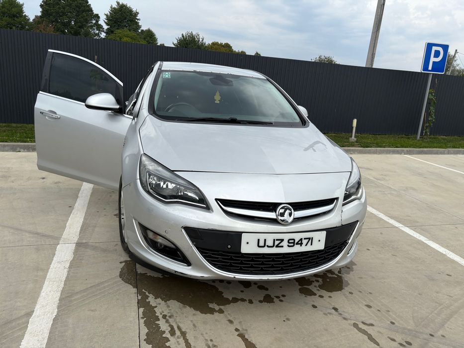 Opel Astra J 2013