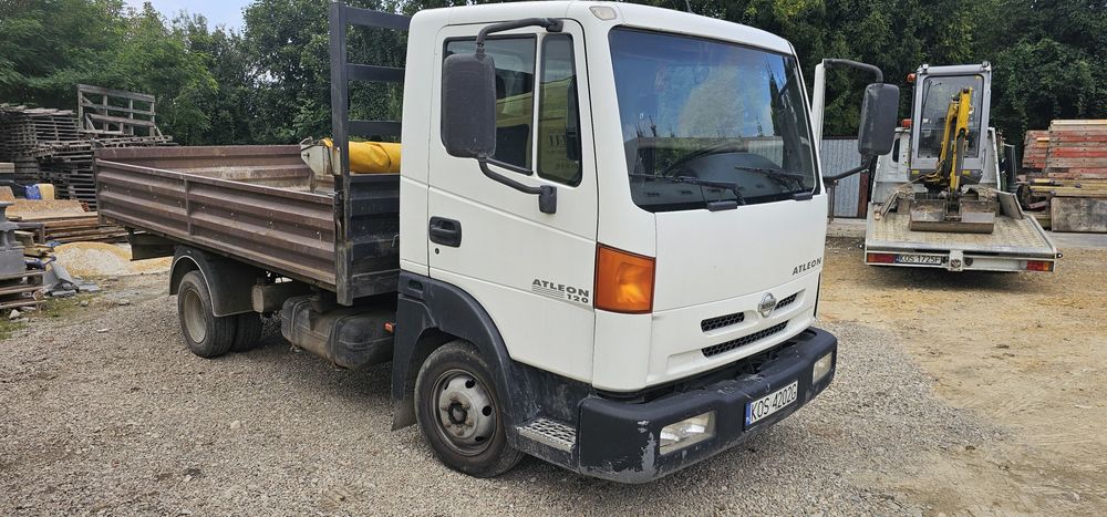 Nissan  Atleon  wywrotka