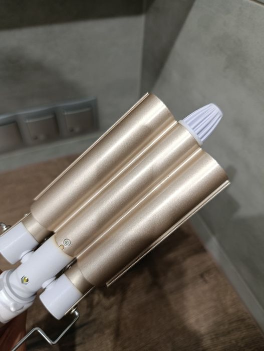 Плойка волна Kemei km-1010