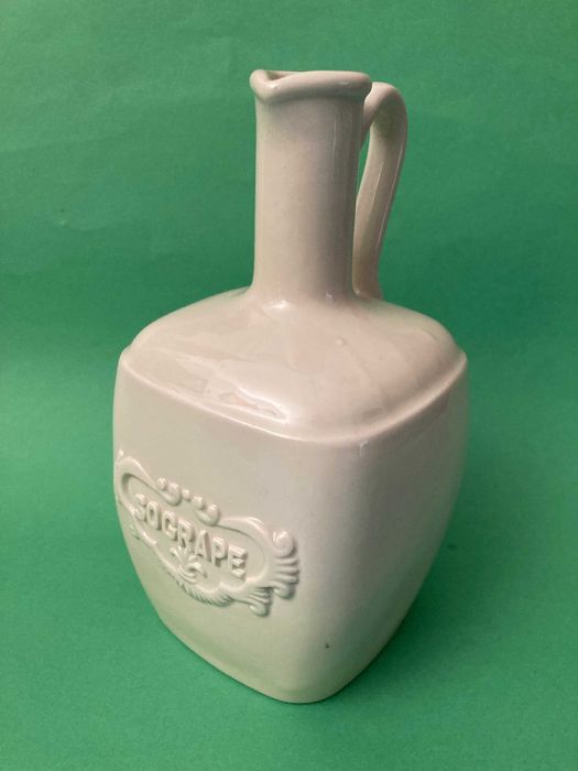 Rara Caneca em Porcelana C.F. Viana da Sogrape muito antiga