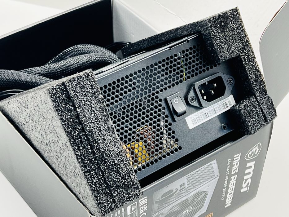 Fonte de Alimentação ATX MSI MAG A650BN 650W 80 Plus Bronze