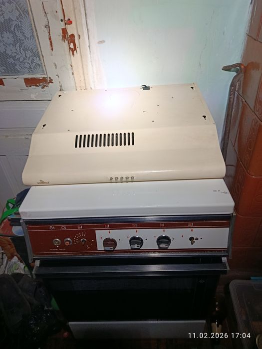 Продається в робочому стані плитка газова