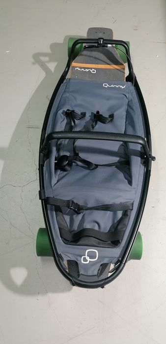 Skate quinny  como novo